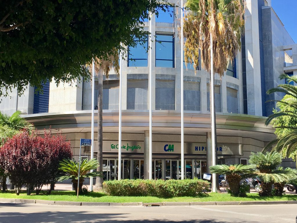 Designer Shops in Puerto Banus Designer Shopping Marbella