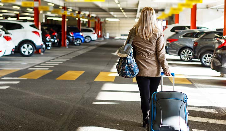 Parkplatz am Flughafen Málaga