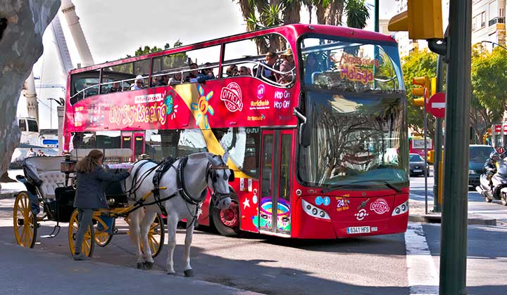 Málaga Tour Bus - credit: No-Mad / Shutterstock.comc