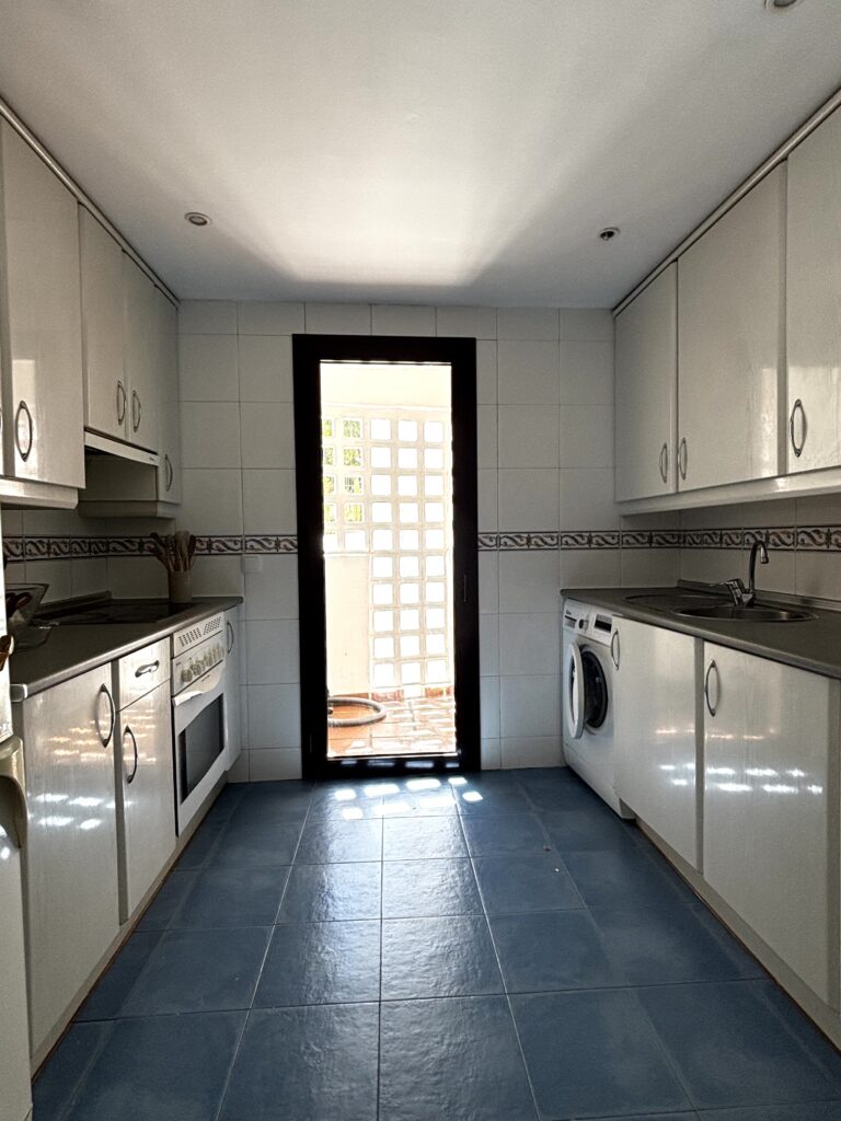 1 bed La Maestranza Nueva Andalucia